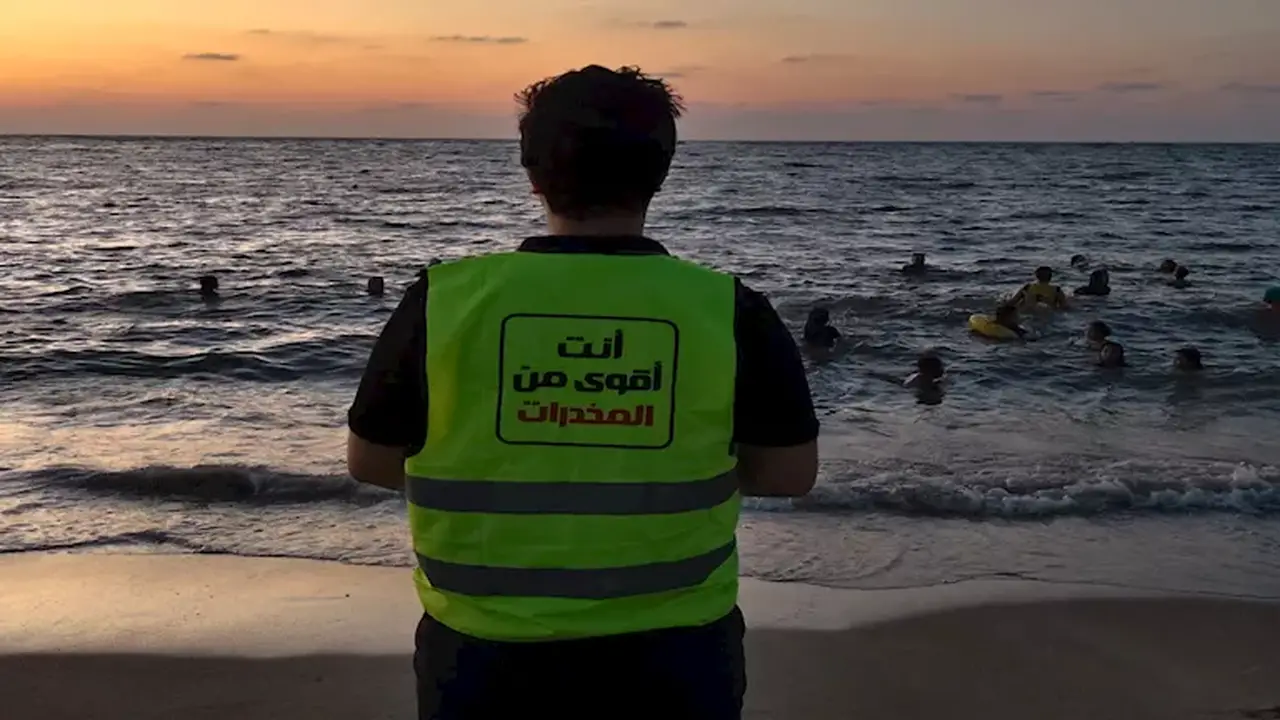 انطلاق حملة “أنت أقوى من المخدرات” للعام الخامس على شواطئ الإسكندرية – صور