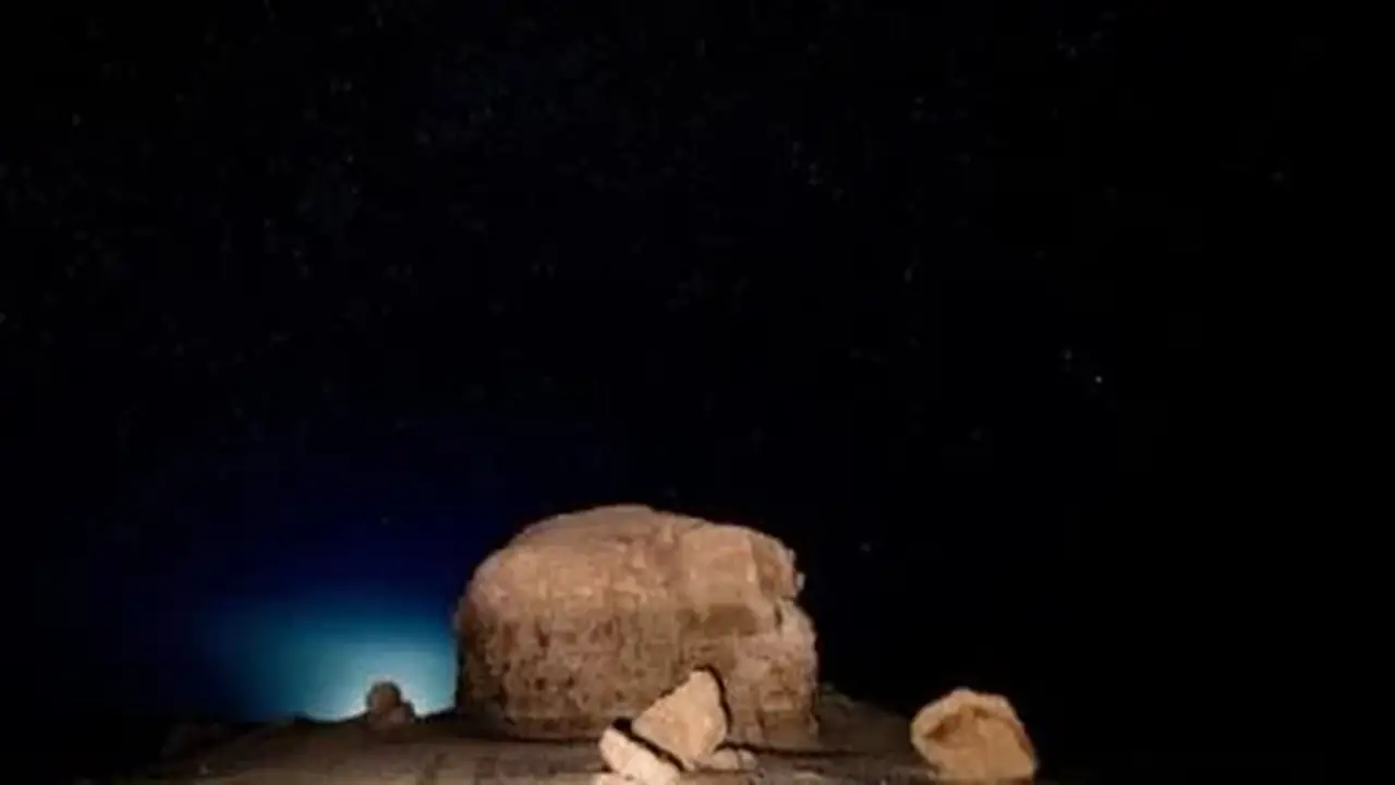 مثلث الصيف يضيء سماء الحدود الشمالية في السعودية بمشهد فلكي رائع