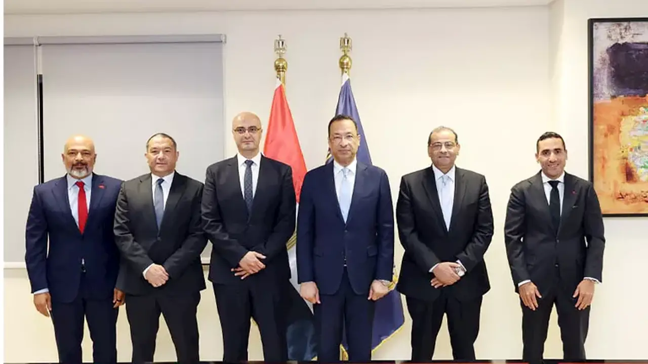 تفاصيل خدمتي ‘اطمن’ و’اطمن على الآخر’ المجانيتين من الاتصالات المصرية