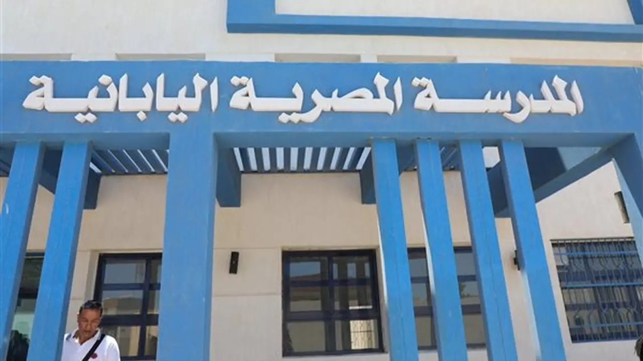 محافظ البحر الأحمر يتفقد المدرسة المصرية اليابانية والمدخل الشمالي لمدينة رأس غارب