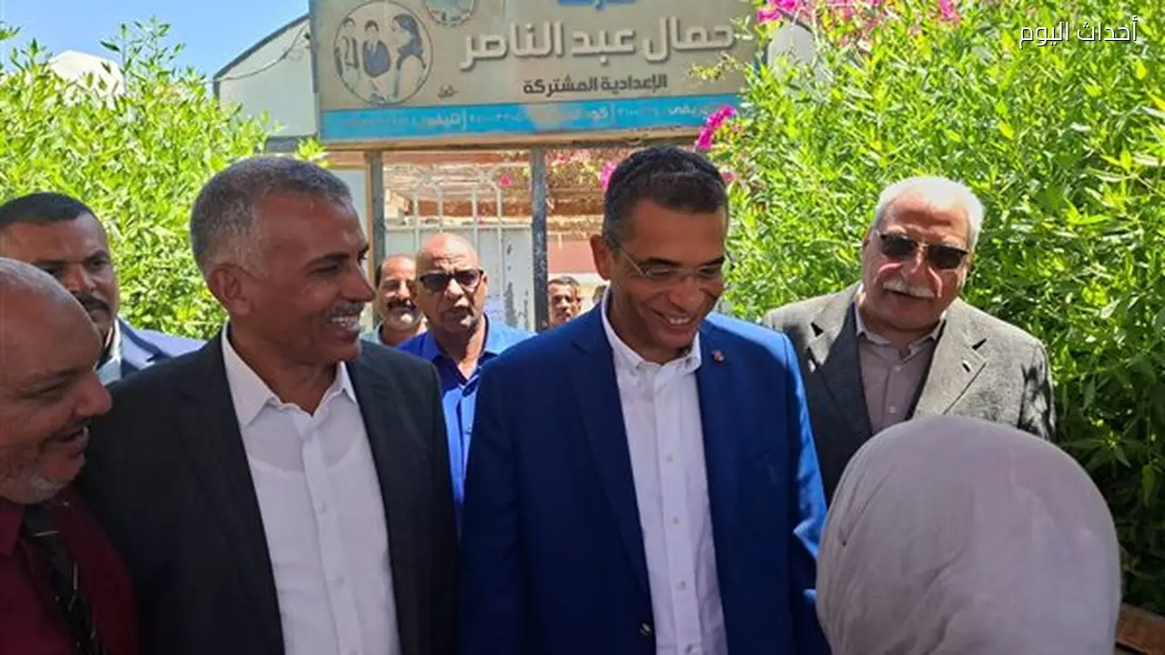 محافظ البحر الأحمر يتفقد لجان الثانوية العامة في القصير