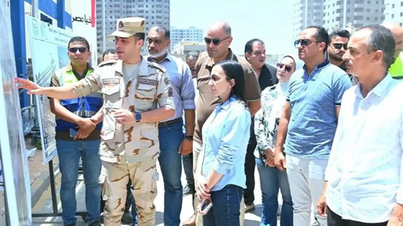 محافظ البحيرة تتفقد أعمال إنشاء محطة مياه الشرب في كفر الدوار