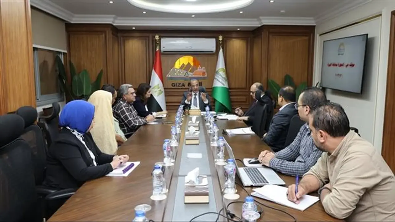 محافظ الجيزة يتابع تنفيذ الخطة الاستثمارية وجهود إزالة المخالفات بالعجوزة