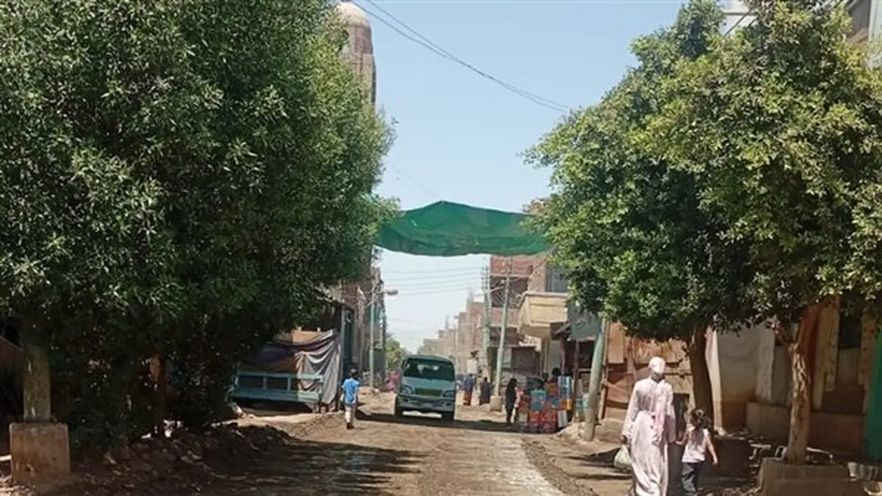 محافظ الجيزة يتابع جهود تحسين كفاءة الطرق في منشأة القناطر والعياط