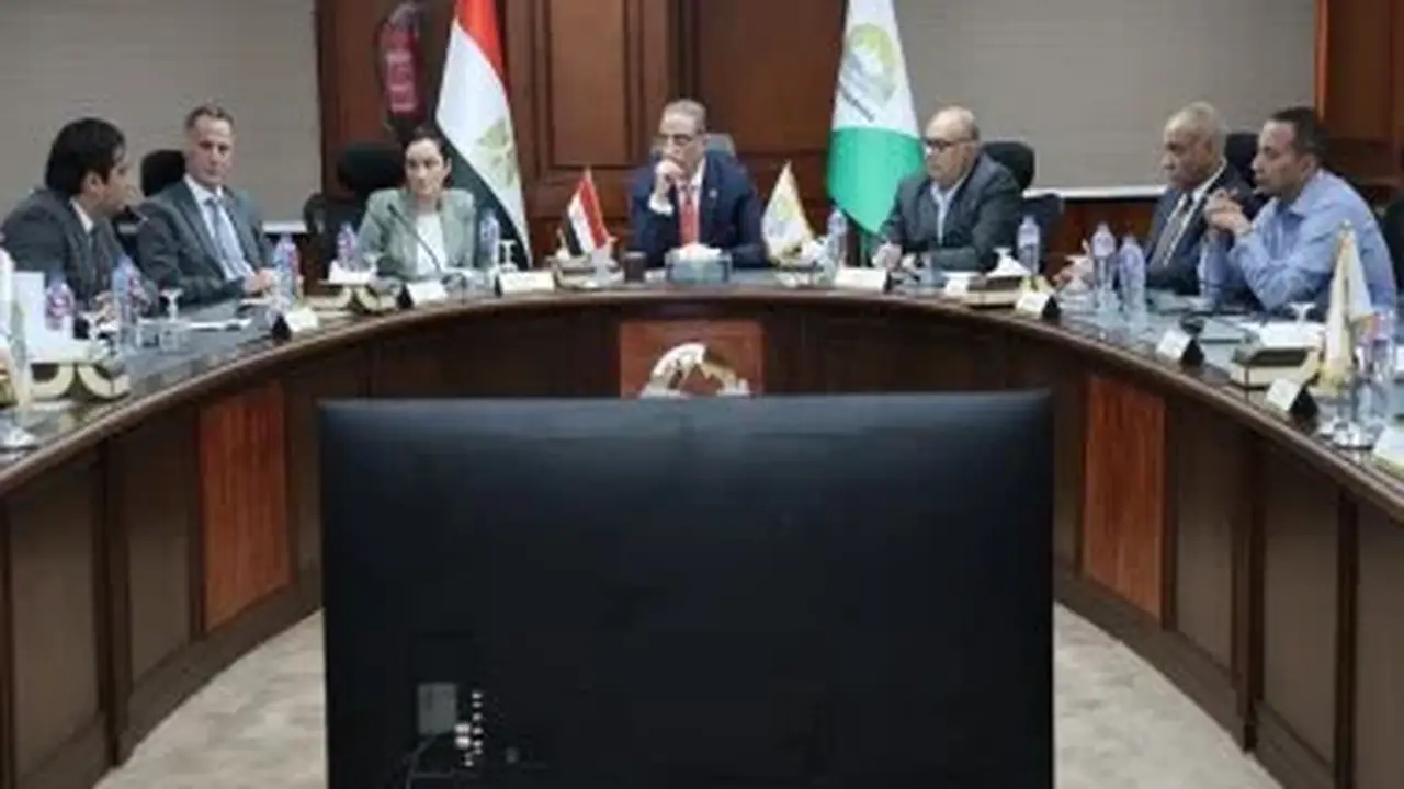 محافظ الجيزة يعلن استلام 250 مليون جنيه لدعم منظومة النظافة