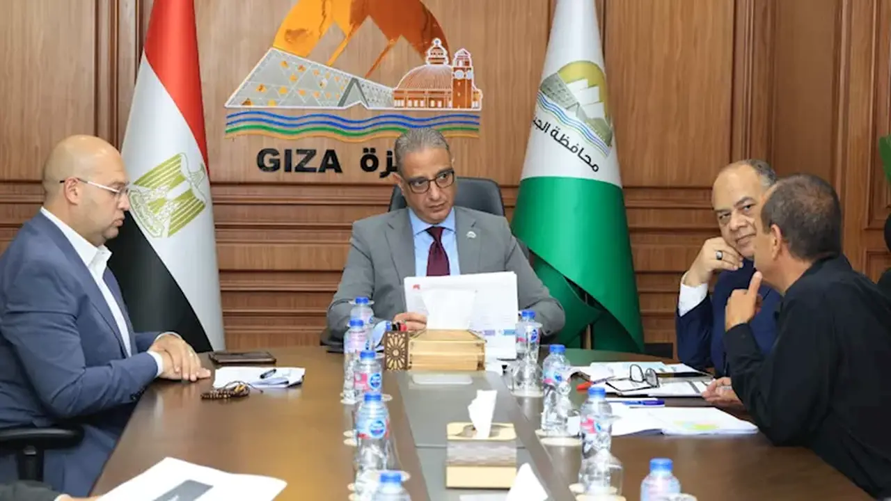 محافظ الجيزة يؤكد على أهمية إنجاز التصالح وتقنين الأراضي في أبو النمرس