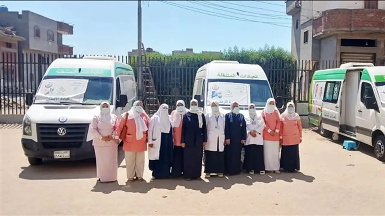 محافظ الدقهلية: 1333 مواطناً يستفيدون من القافلة الطبية المجانية في قرية المستعمرة الشرقية ببلقاس