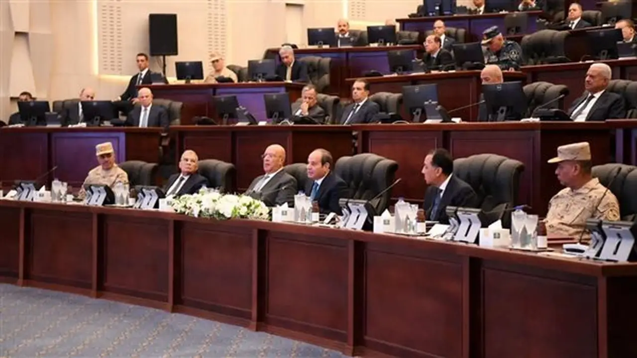 محافظ الغربية يشارك في المحاكاة الوطنية لإدارة الأزمات الافتراضية من مركز الطوارئ