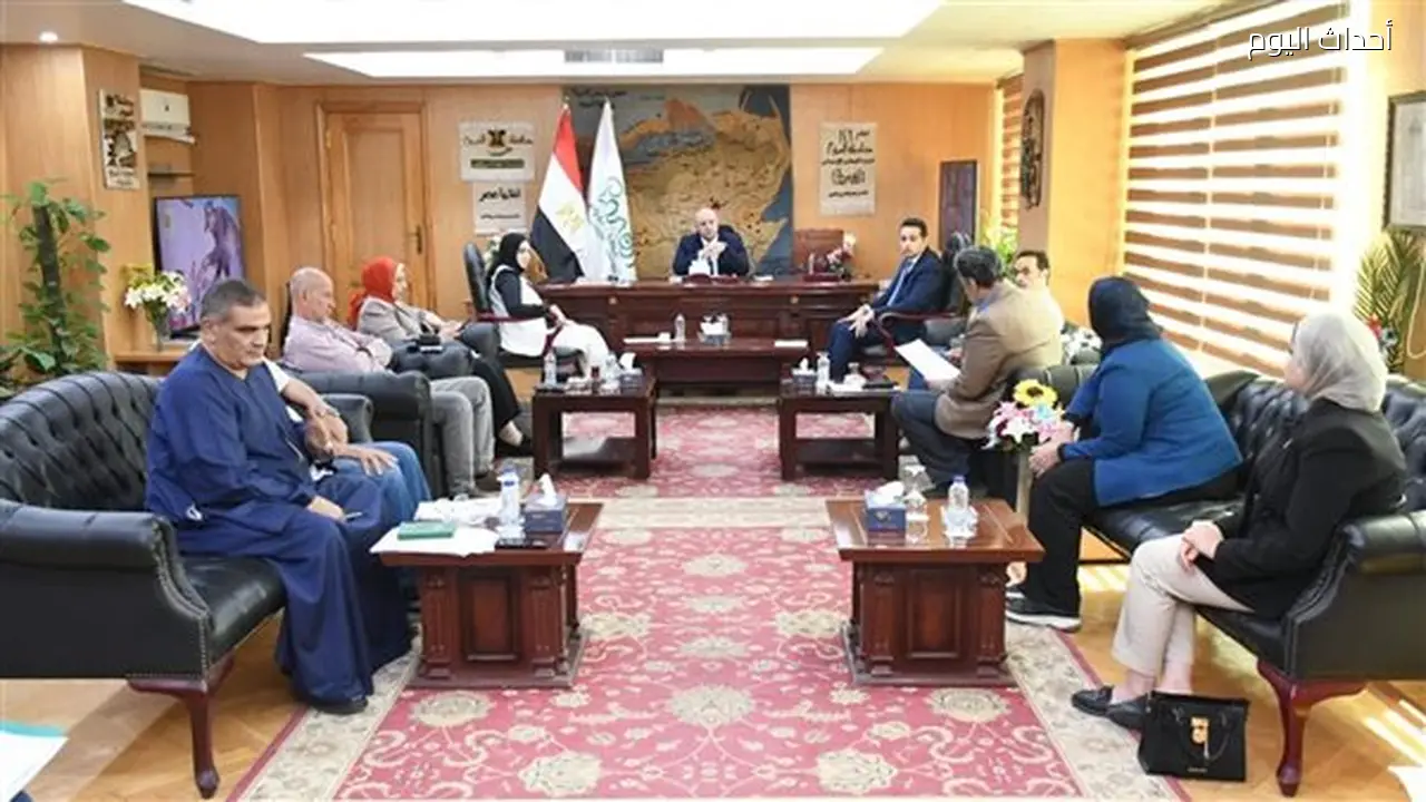 محافظ الفيوم يناقش مع النواب تحديات الري ومياه الشرب والصرف الصحي