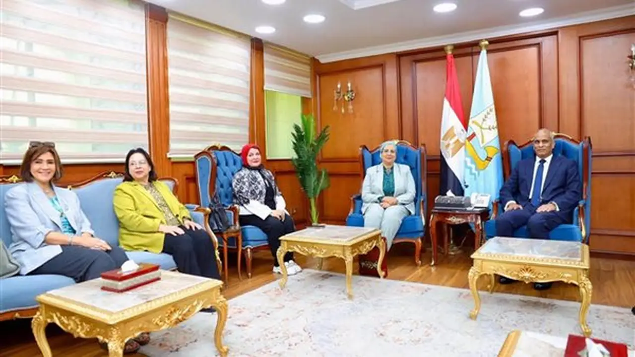 محافظ كفر الشيخ ورئيسة المجلس القومي للمرأة يبحثان سبل تعزيز التعاون لتمكين المرأة وتحقيق التنمية المستدامة