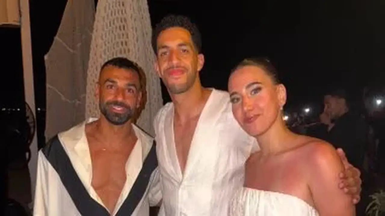 محمد صلاح يشارك صورة من حفل عقد قران مصطفى شوبير بالساحل الشمالي