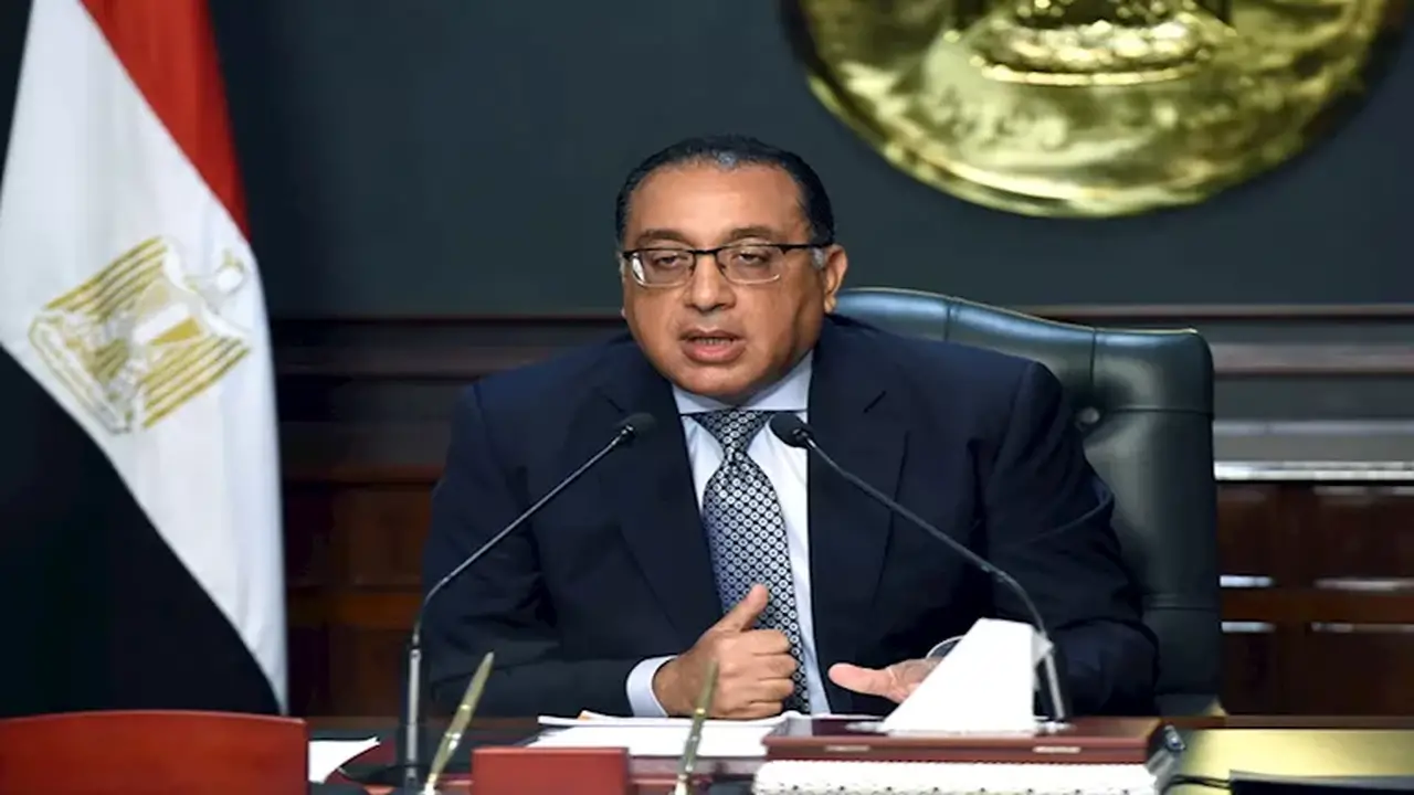 مدبولي يهنئ الرئيس السيسي بذكرى ثورة يوليو: لحظة تاريخية في مسيرة الوطن
