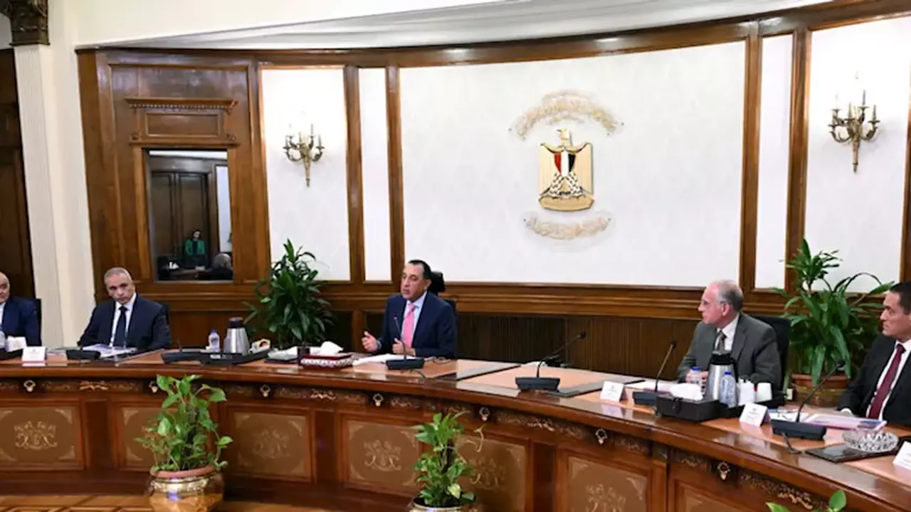 مدبولي يتابع مستجدات مشروع الأجهزة التعويضية ومجمع الأطراف الصناعية