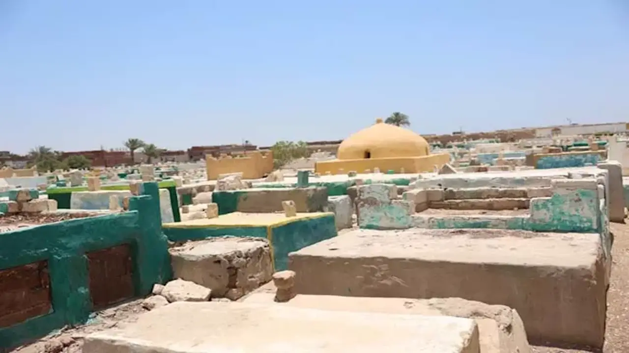 البهنسا: مدينة السمكة والبقيع الثاني.. رحلة عبر تاريخ الأسرار والكنوز المدفونة في المنيا – صور