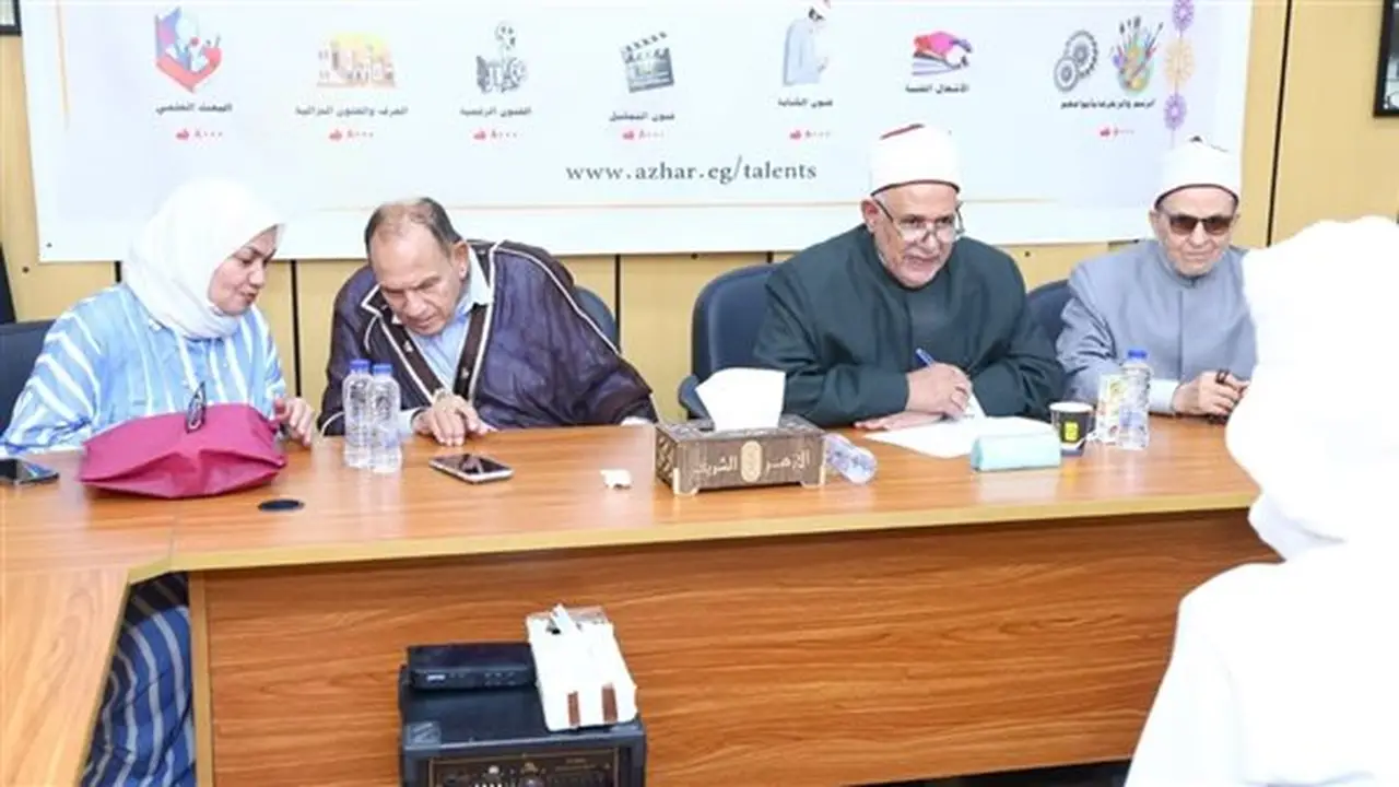 مركز تطوير تعليم الوافدين والأجانب يختتم التصفيات النهائية لمسابقة «مواهب وقدرات»