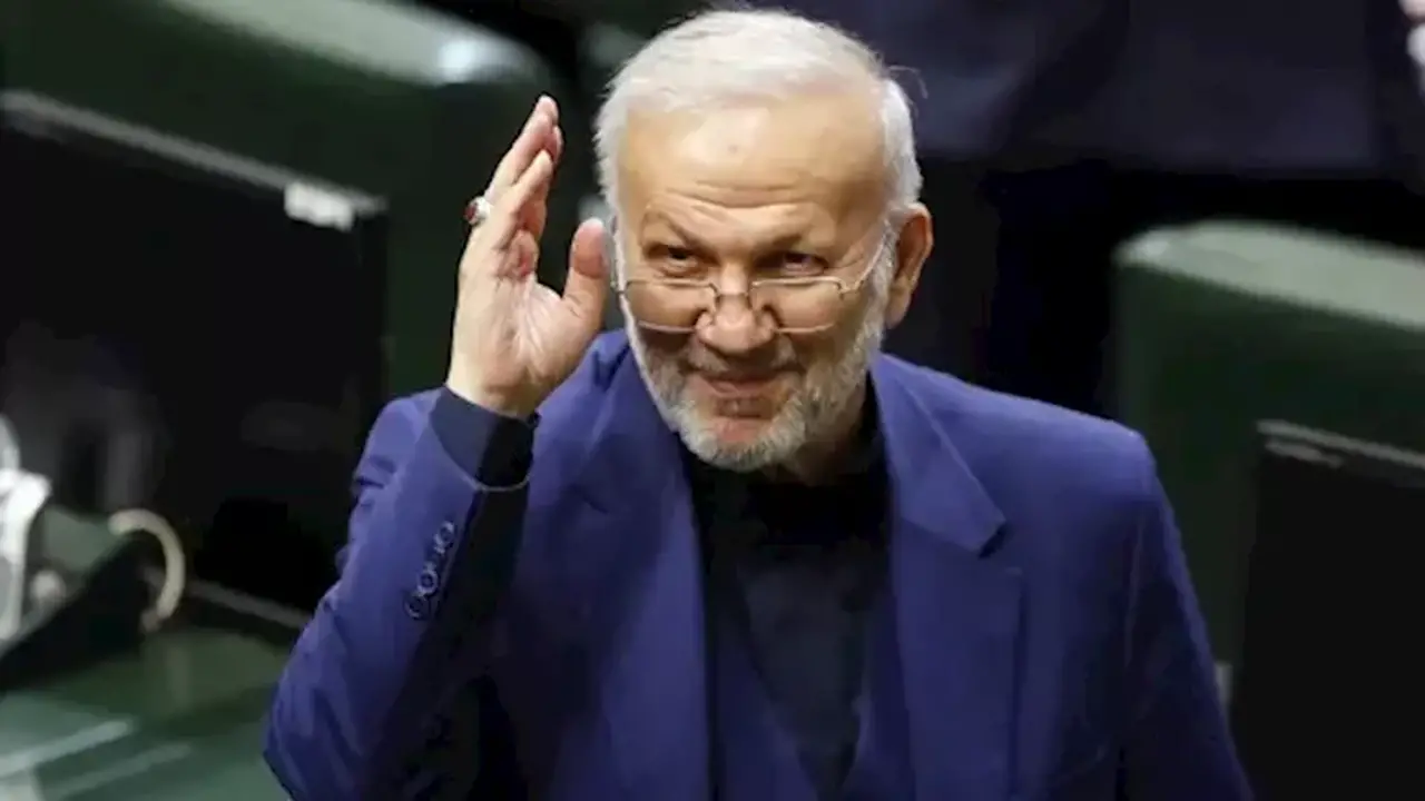 مسؤول إيراني يطالب باستهداف قاعدة أمريكية واحتجاز جنودها