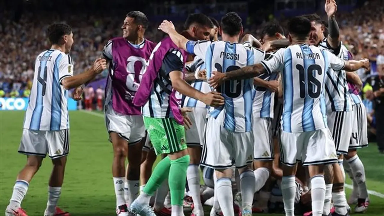 الأرجنتين في نهائي كأس العالم: رحلة مليئة بالتحديات والإصرار
