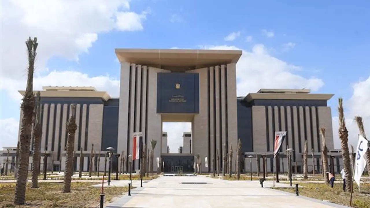 مصر تدين الهجوم على ناقلة سعودية في مضيق هرمز
