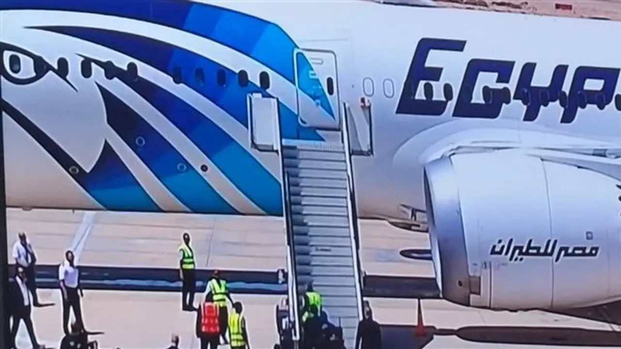 مطار العلمين يستقبل بعثة الفراعنة بعد إنجاز تاريخي في كأس العالم 2026