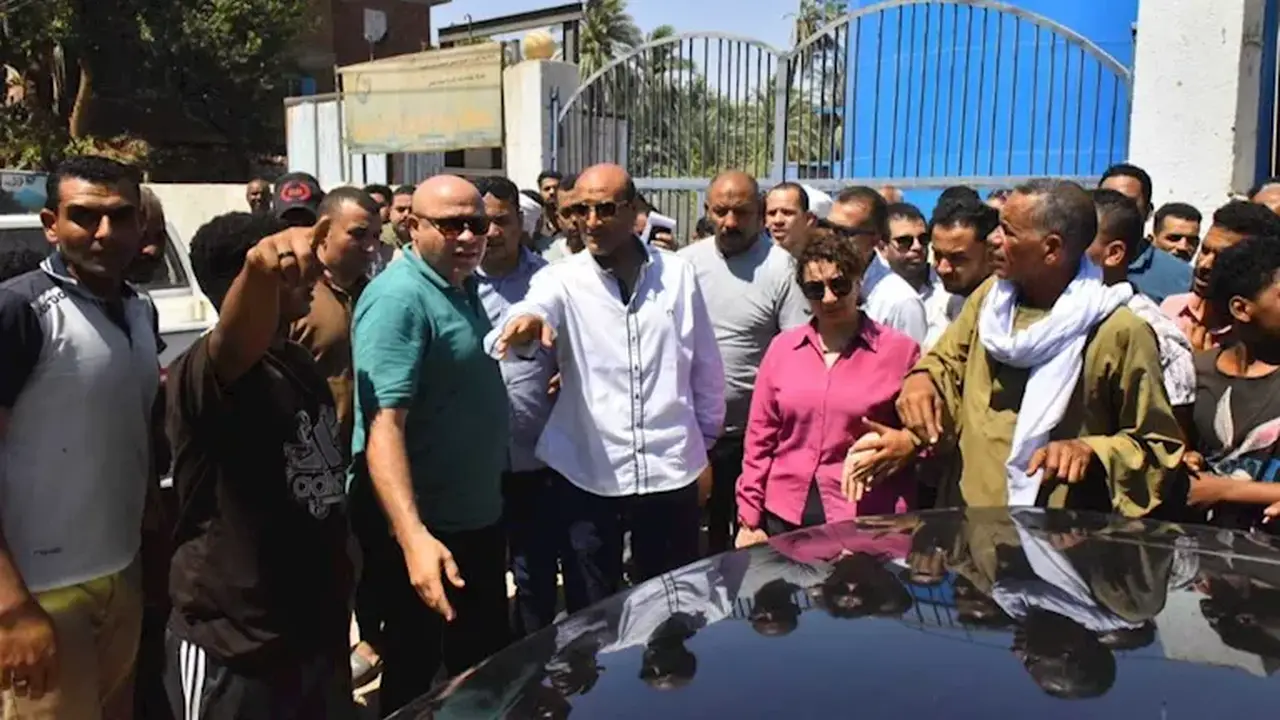 محافظ أسيوط يتفقد منظومة مياه الشرب ويعزز ساعات التشغيل في القرى