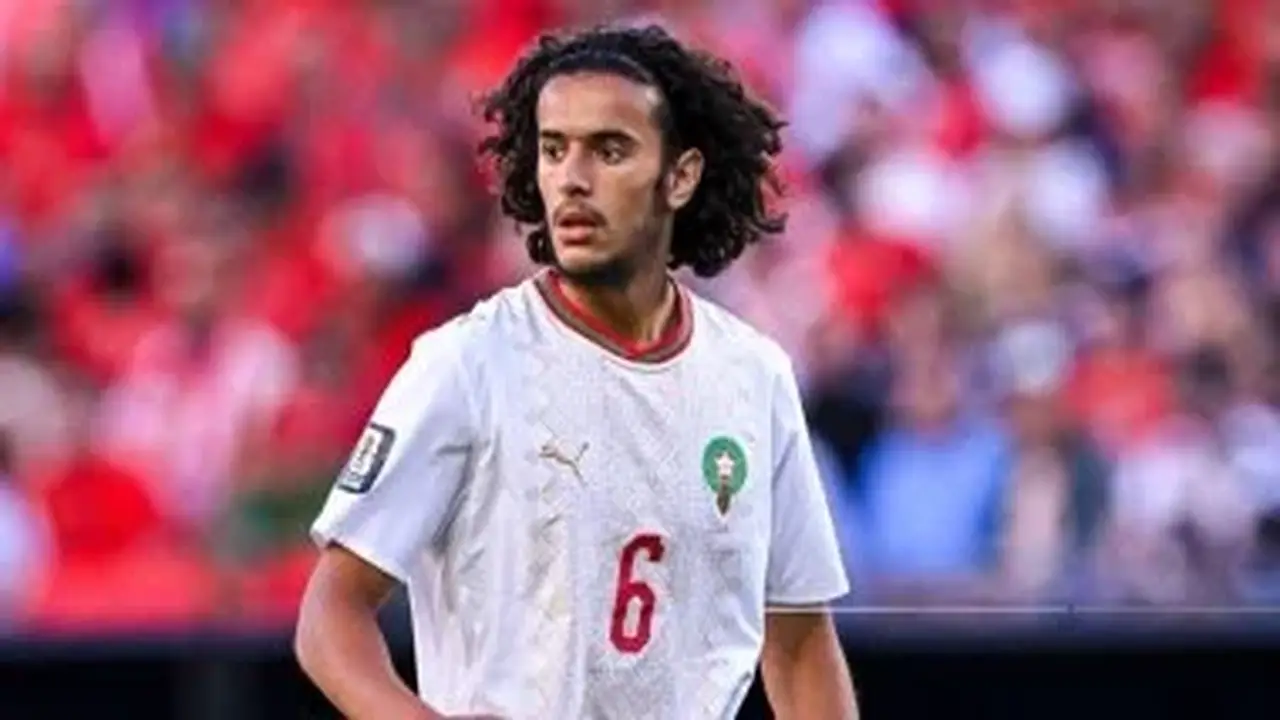 أرسنال وليفربول يتنافسان على ضم نجم المغرب أيوب بوعدي