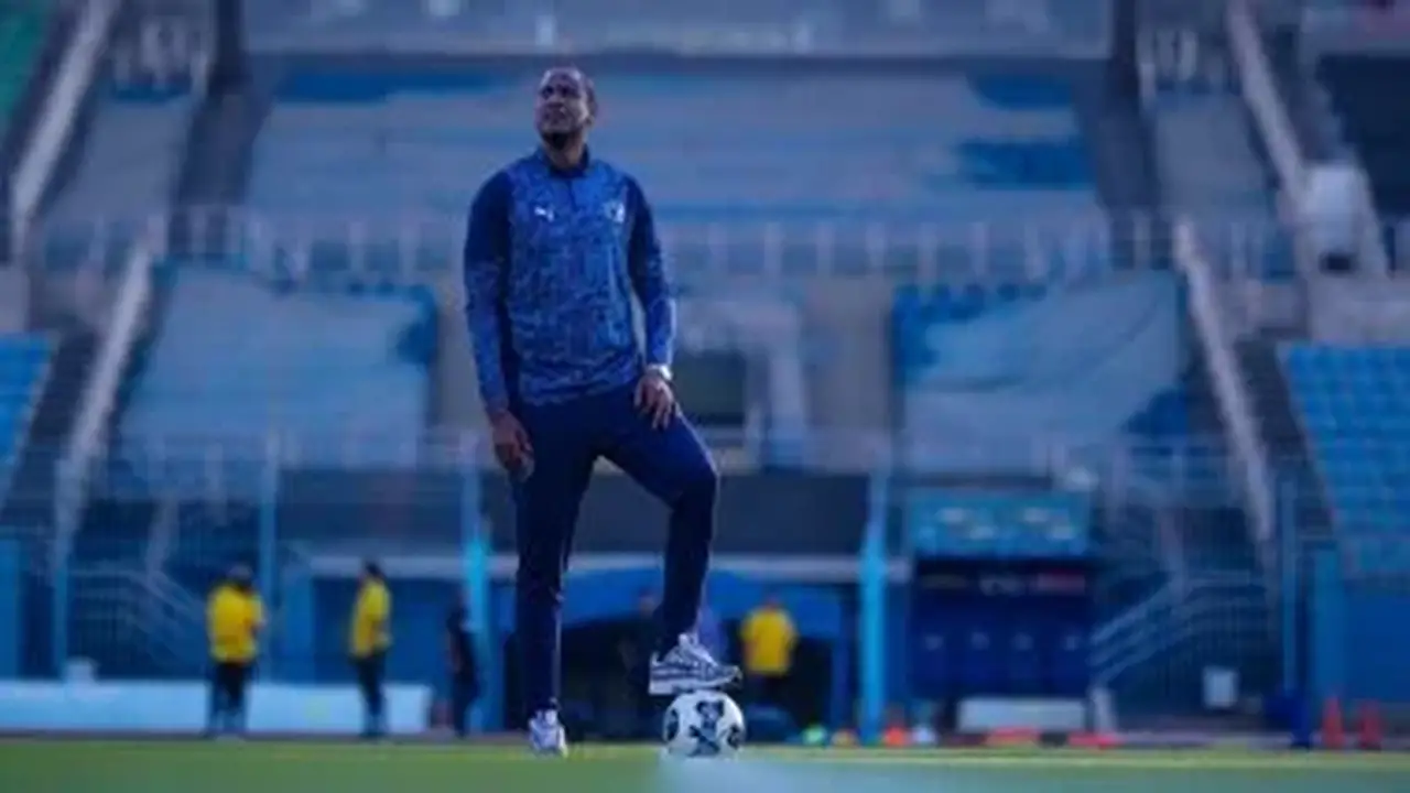 موكوينا يقود أول تدريبات بيراميدز في الدفاع الجوي استعدادًا للموسم الجديد