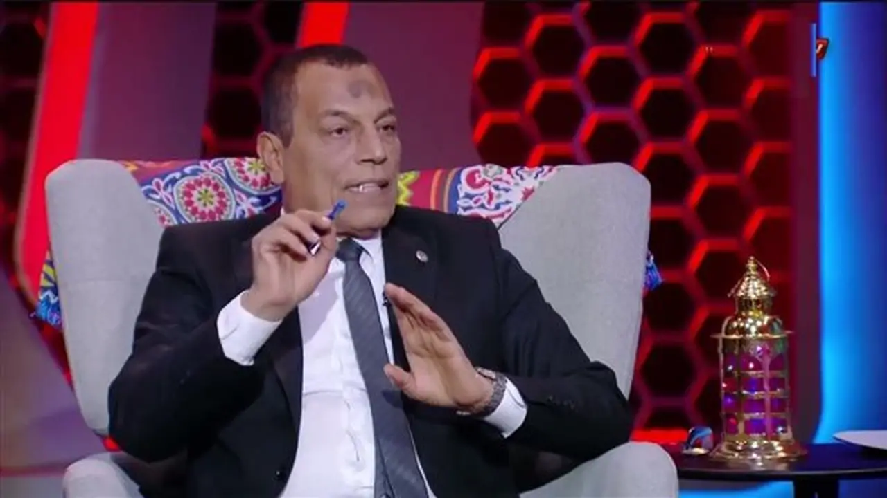 ناصر عباس: تساؤلات حول إدارة مباراة مصر والأرجنتين ومعايير تدخل الـVAR