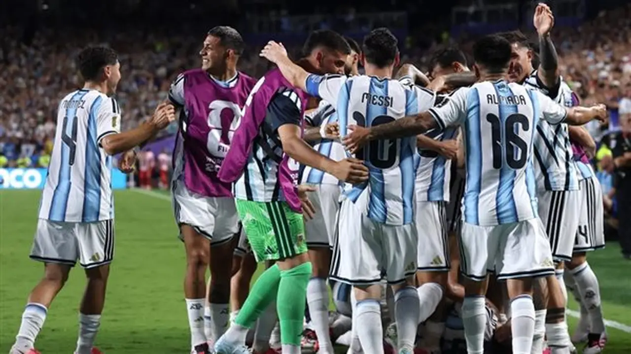 نجم إنجلترا يقدم لفتة إنسانية لمريض قبل نصف نهائي كأس العالم