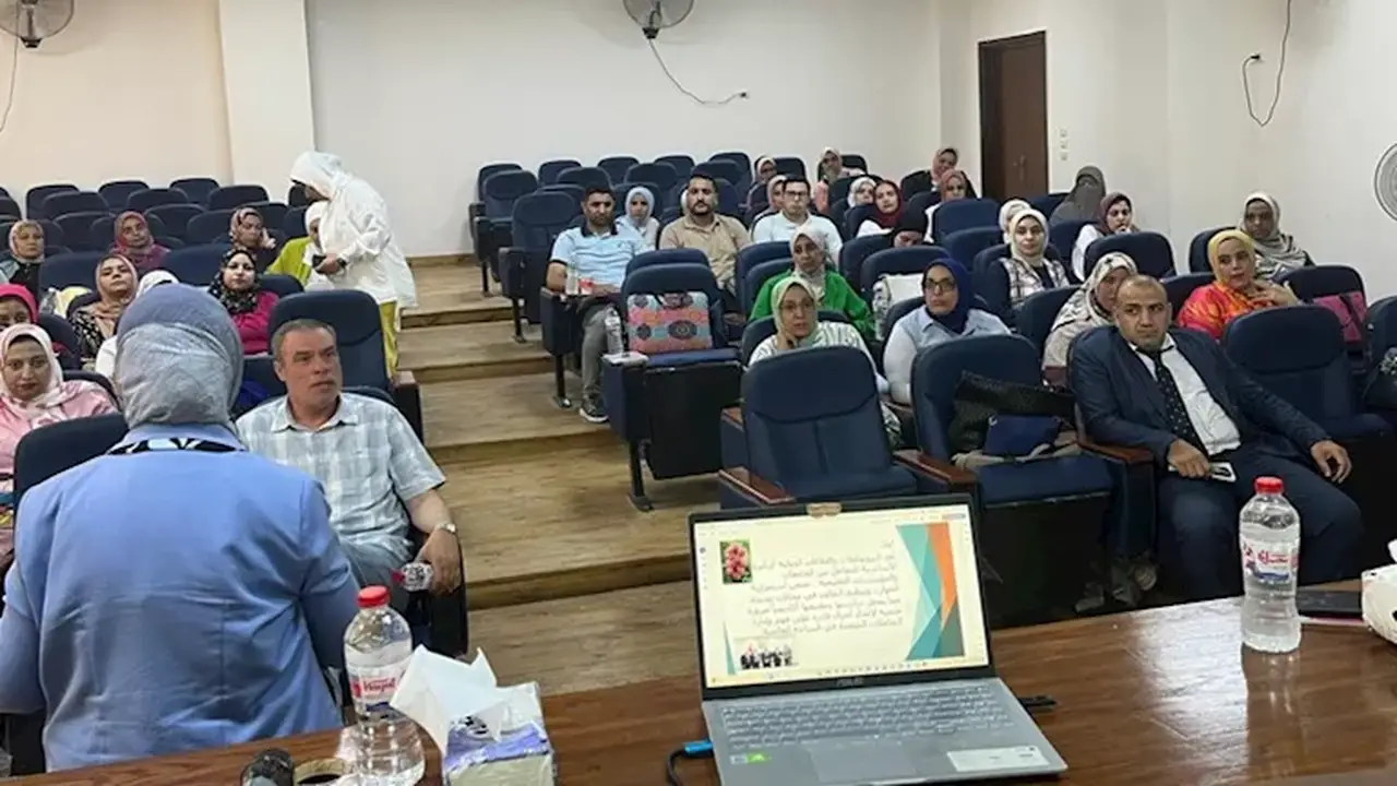 ندوة علمية بجامعة رشيد تناقش تدويل التعليم وبناء شراكات أكاديمية دولية – (صور)
