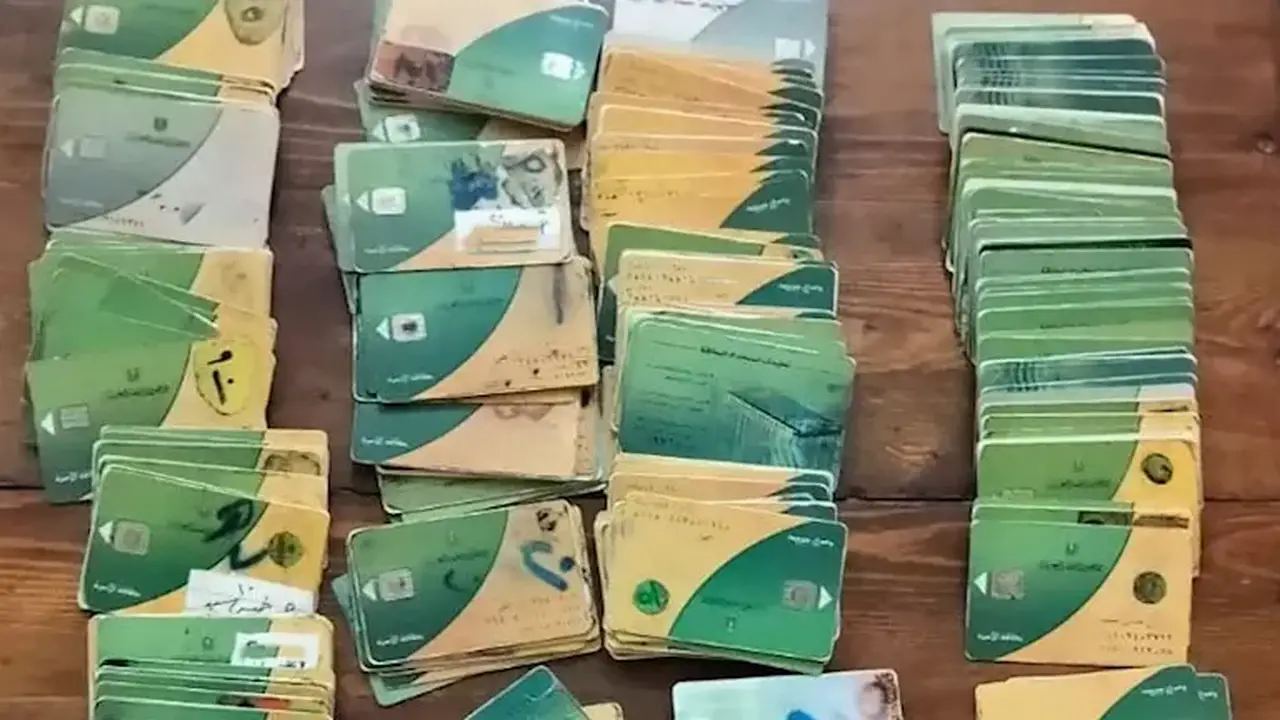 نشرة التوك شو: تفاصيل حذف 850 ألف مواطن من التموين ومطالبات بإصلاح سياسي حقيقي