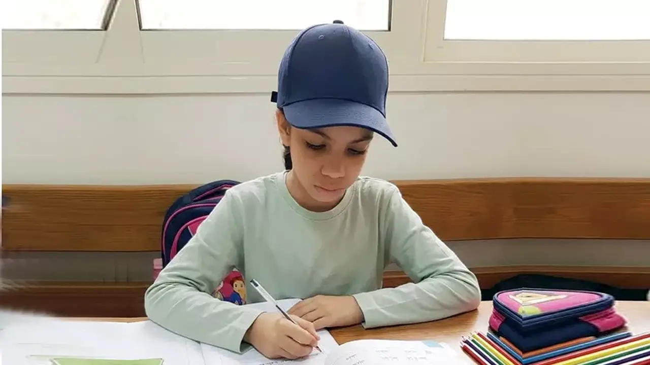 نور مكي.. الطفلة المصرية التي ابتكرت روبوتًا ذكيًا للوعظ الديني