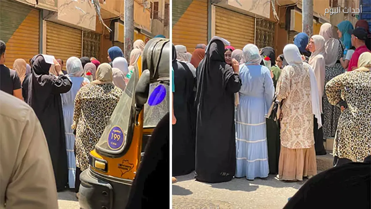 أولياء الأمور يستقبلون طلاب الثانوية بالورود بعد امتحان الكيمياء في المنوفية