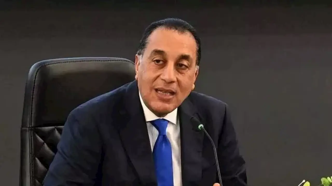 هل ستشهد أسعار الوقود انخفاضًا قريبًا؟ رئيس الحكومة يوضح