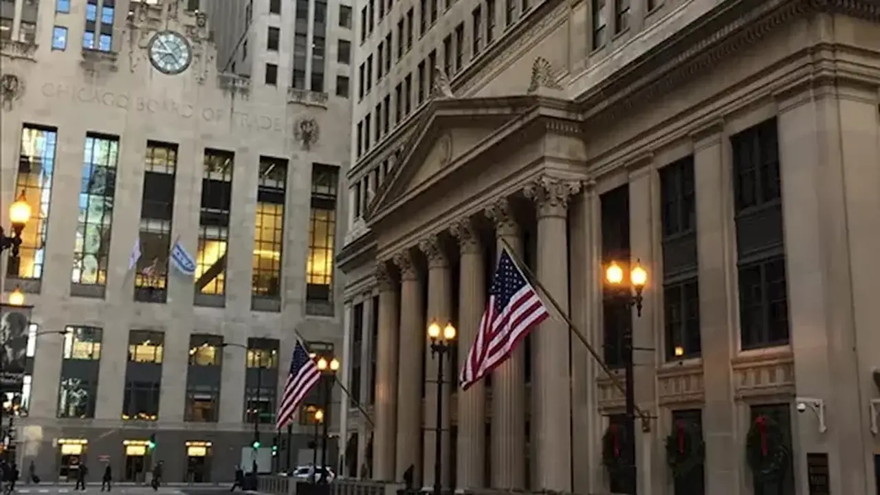 هل تؤثر نهاية الحرب على قرار الفيدرالي الأمريكي بشأن أسعار الفائدة؟ خبراء يوضحون
