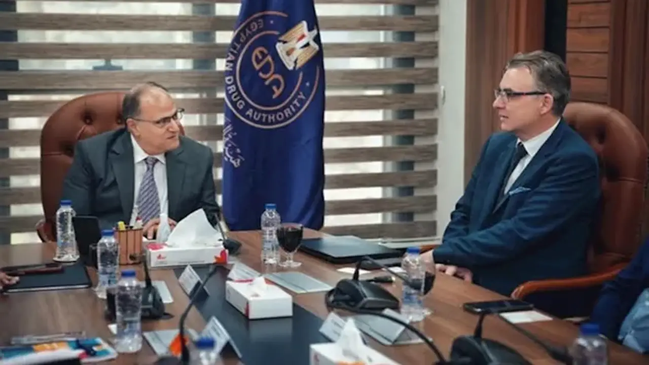 هيئة الدواء المصرية تبحث مع شركة بولندية توطين تصنيع المتتبعات الإشعاعية