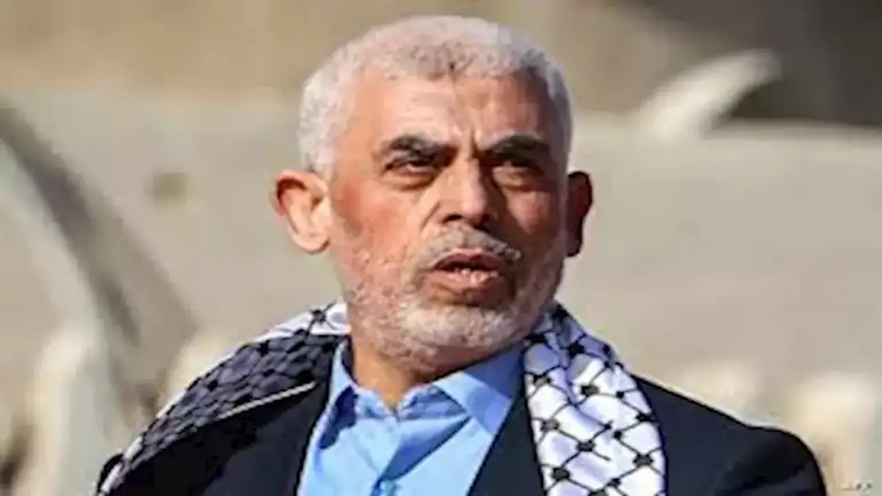 وثيقة بخط يد السنوار تكشف تفاصيل خطة 7 أكتوبر وتوقعات الرد الإسرائيلي بالنووي
