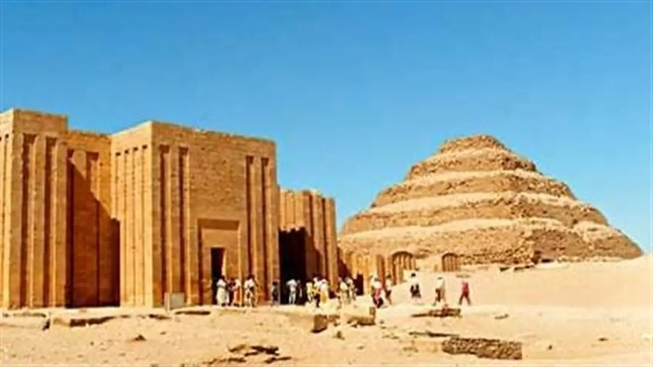 وزارة السياحة والآثار تطلق مشروعًا لتطوير الخدمات في منطقة آثار سقارة