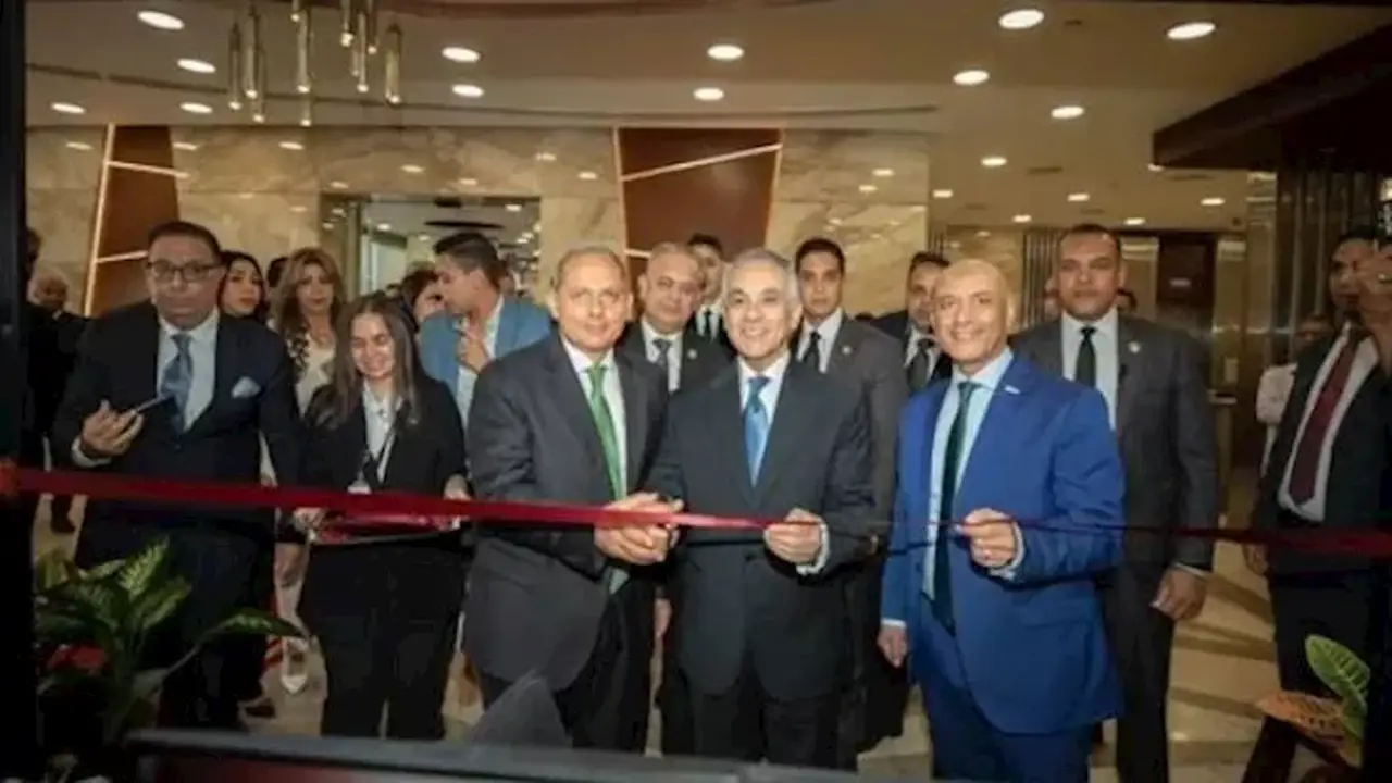 وزارة العدل تبرم بروتوكولين مع بنكي الأهلي ومصر لإنشاء فروع توثيق داخل مقار البنوك