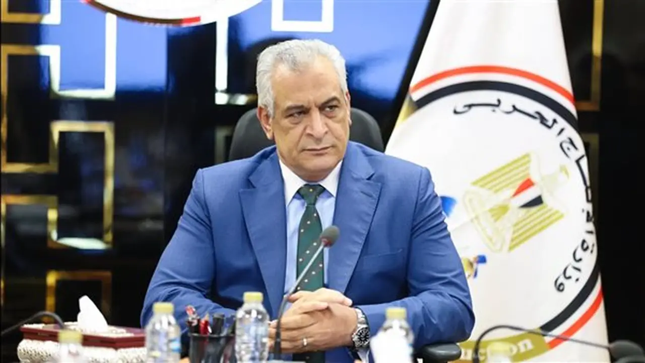وزير الإنتاج الحربي يناقش خطط تطوير شركات إنتاج الذخائر