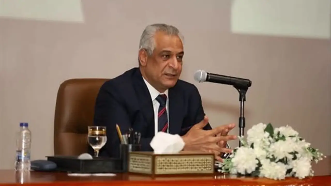 وزير الإنتاج الحربي يلتقي الحاصلين على البرامج القيادية لتعزيز الاستفادة من خبراتهم