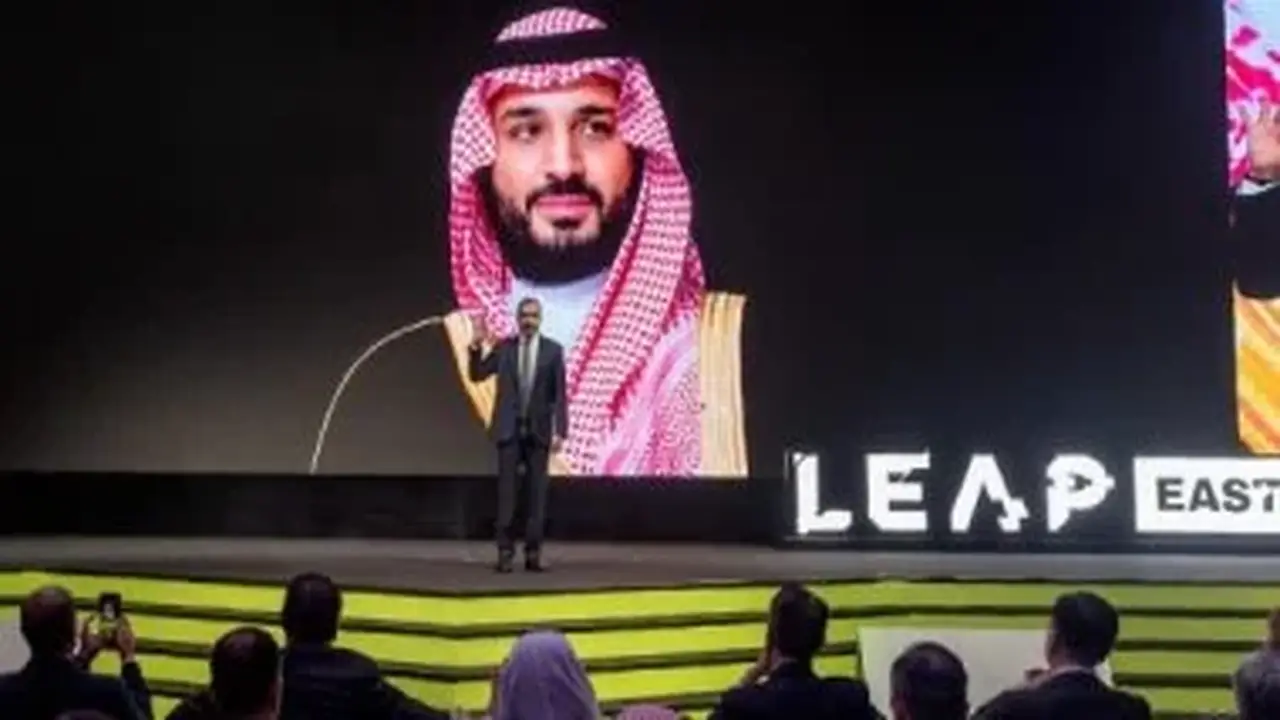 وزير الاتصالات السعودي: المملكة مركز عالمي لربط الذكاء الاصطناعي بين الشرق والغرب
