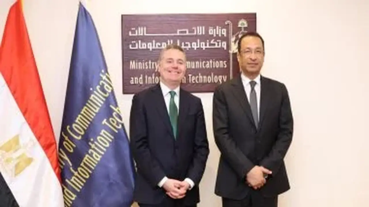 وزير الاتصالات يؤكد استمرار الشراكة مع البنك الدولي لدعم الاقتصاد الرقمي