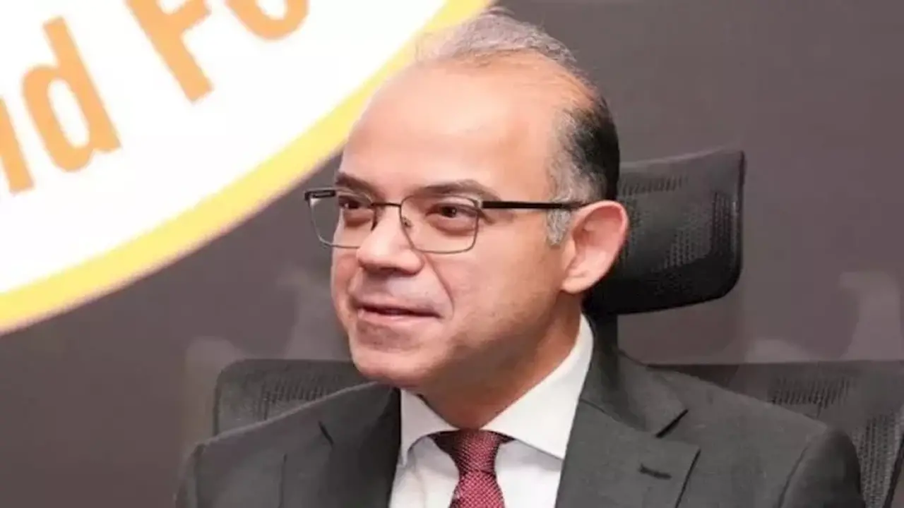 وزير الاستثمار يبحث توطين تكنولوجيا المركبات الكهربائية في مصر لتعزيز الصناعة المحلية
