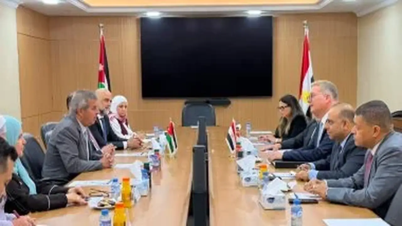 وزير البترول المصري يبحث مع نظيره الأردني تعزيز التعاون في الطاقة والتعدين