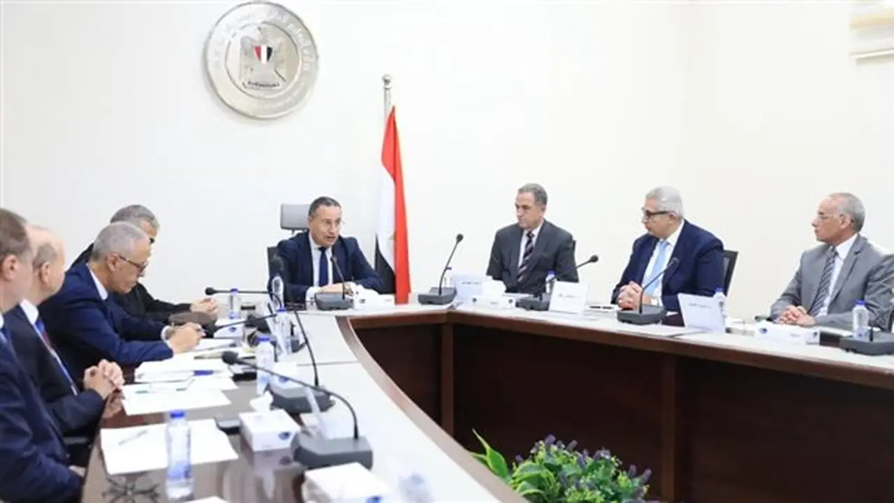 اجتماع المجلس الأعلى لشئون المعاهد العالية الخاصة برئاسة وزير التعليم العالي