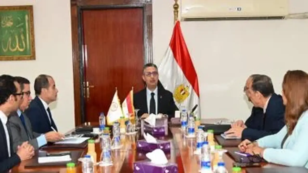 وزير التموين: الاحتياطي الاستراتيجي من السكر والسلع الأساسية يكفي لفترات طويلة