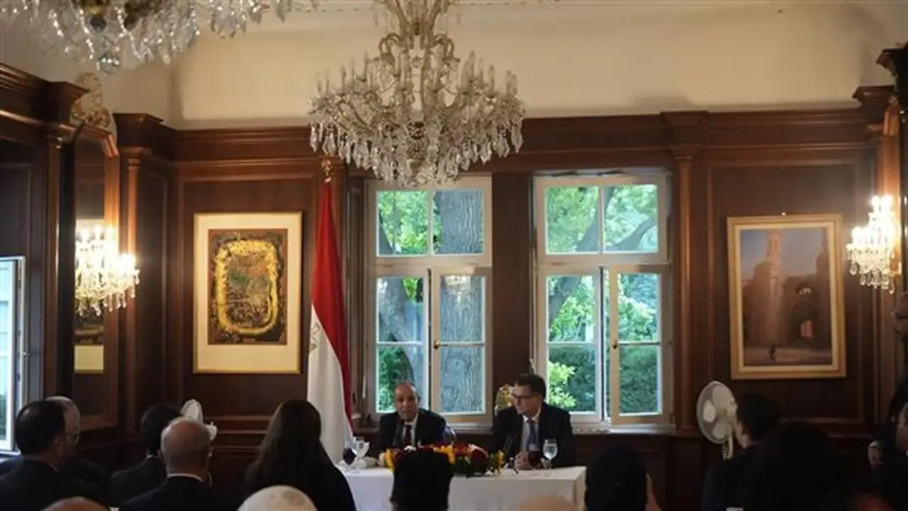 وزير الخارجية يلتقي الجالية المصرية في فيينا لتعزيز العلاقات والتواصل