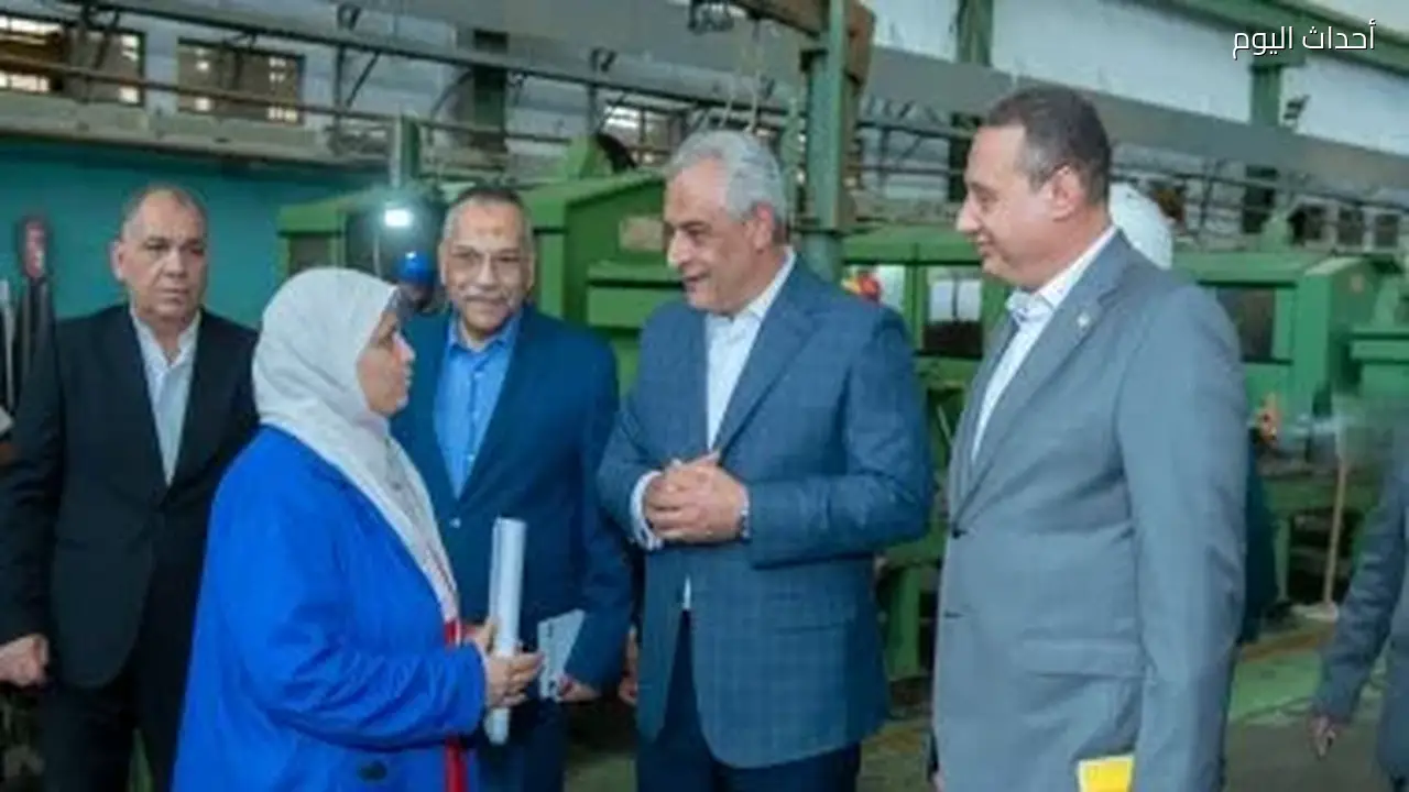 وزير الدولة للإنتاج الحربي يتفقد شركة حلوان للصناعات الهندسية ويؤكد أهمية تطوير الأداء