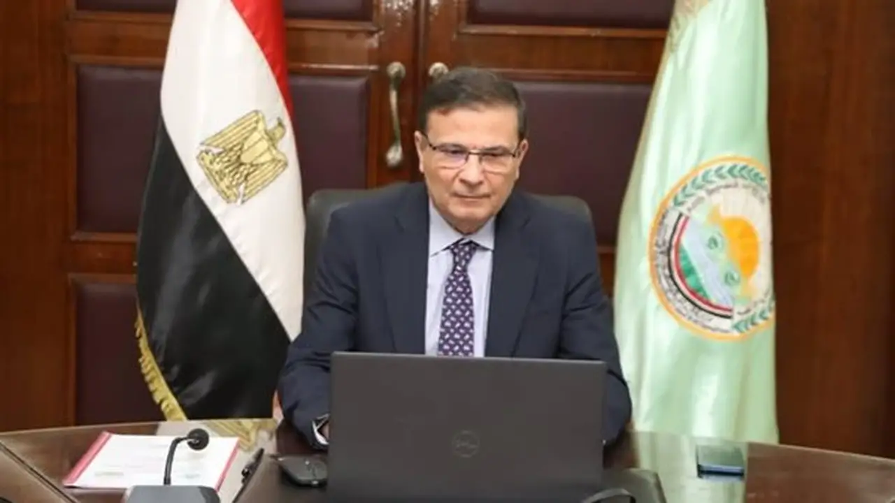 وزير الزراعة يتابع سير عمليات توزيع الأسمدة المدعومة لضمان الاستقرار في المحافظات