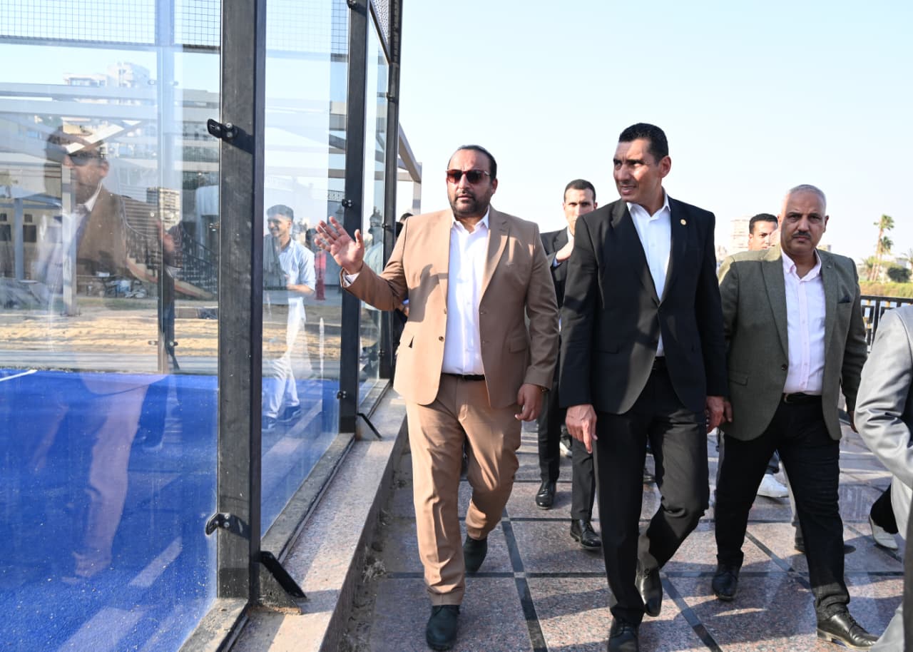 زيارة وزير الشباب والرياضة لنادى الصجفيين (2) زيارة وزير الشباب والرياضة لنادى الصجفيين (2)